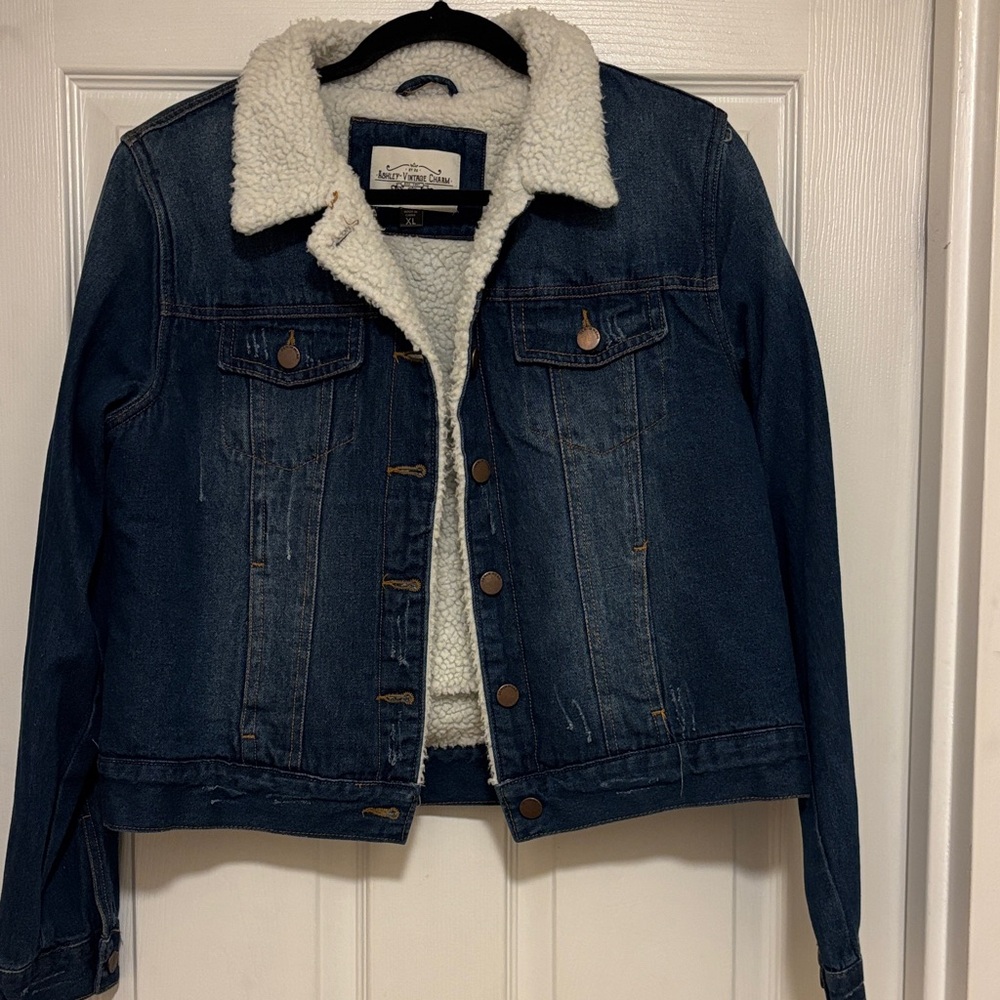NWOT Sherpa-Lined Jean Jacket